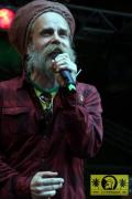 Uwe Banton (D) and Ganjaman 21. Reggae Jam Festival - Bersenbrueck 25. Juli 2015 (12).JPG